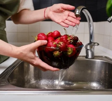 Nepoužívejte pesticidy na trhu! Jak správně mýt zeleninu a ovoce